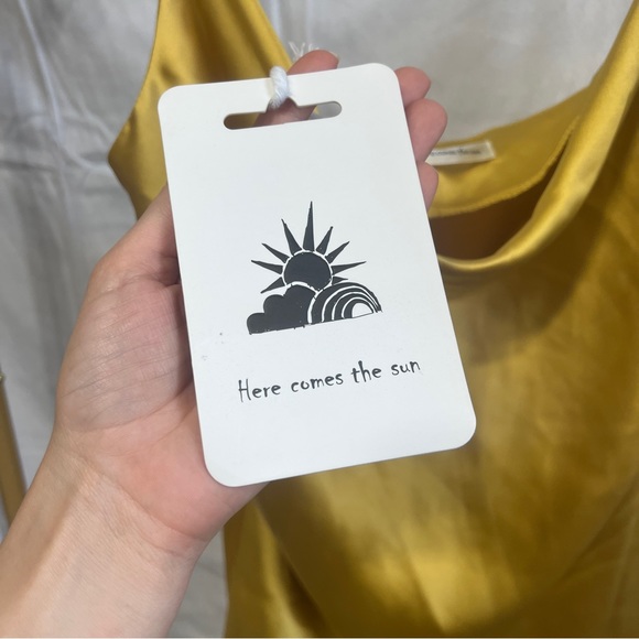 GOLDEN SILKY FINISH DRESS - Picture 5 of 11